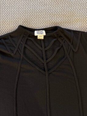 Unique Vintage - Spiderweb wiggle dress - size 16